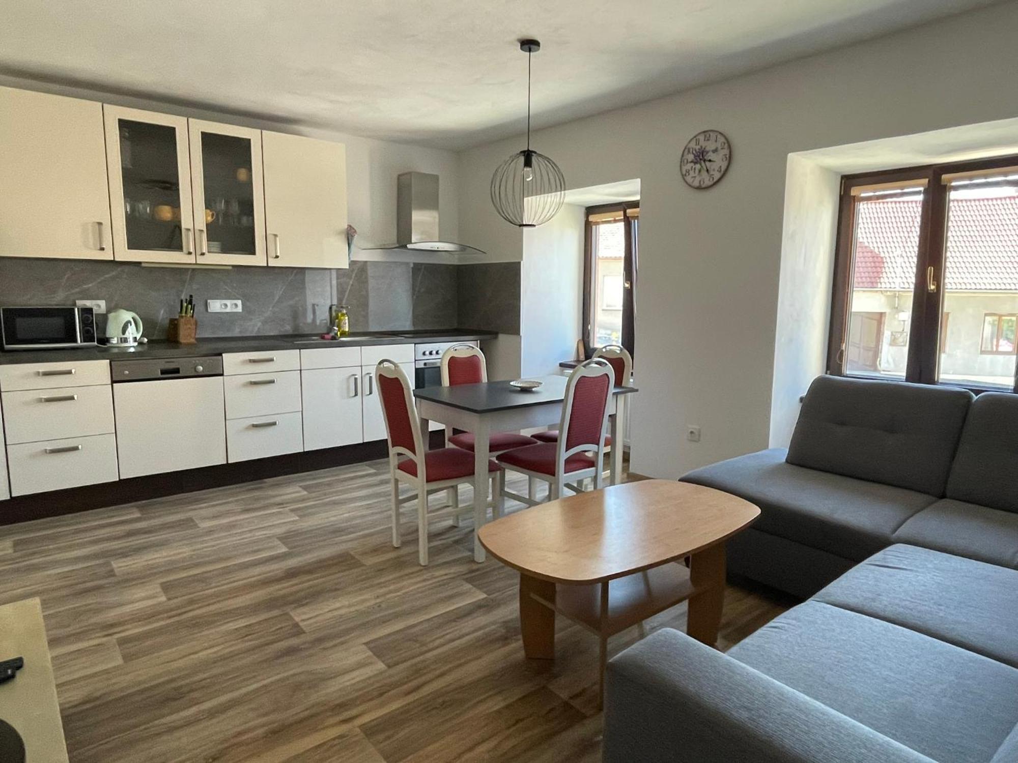 Apartman U Velke Brany Jemnice Exterior photo